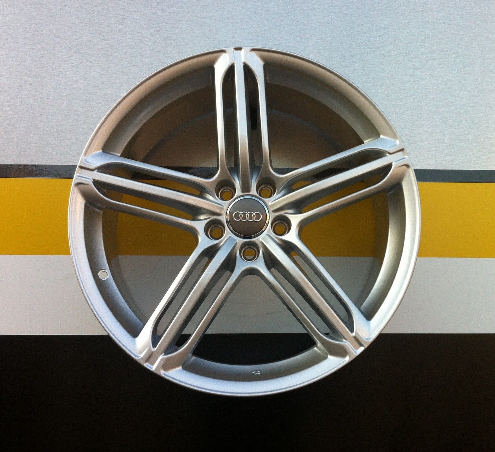 4 JANTES MAMA5 GUN 18 5X112 AUDIA4 8x18"